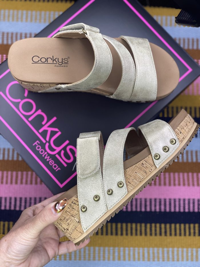 Corkys Gold Voyage Wedge