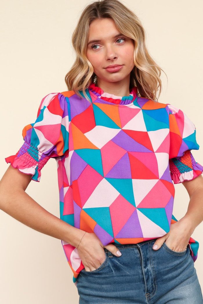 PLUS SMOCKED PUFF SLEEVE GEOMETRIC PRINT TOP