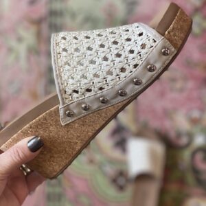 Corkys White Vacation