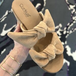 Corkys Put a Bow On It Camel